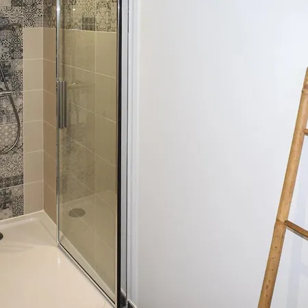 3 Bedroom Gorgeous In Tatil Evi Saint-Hilaire-de-Riez