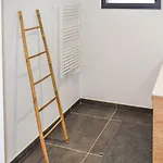 3 Bedroom Amazing In Prázdninový dům